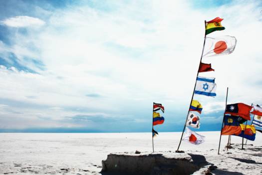 Salar de Uyuni - Flags