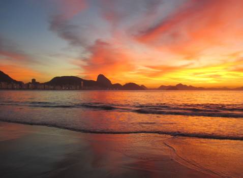 Rio de Janeiro - Copacabana bij zonsopgang