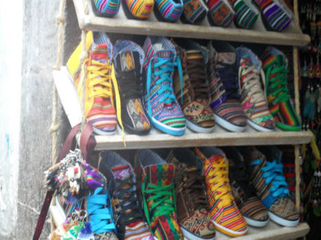 Peru - Schoenen in een Peruaans printje