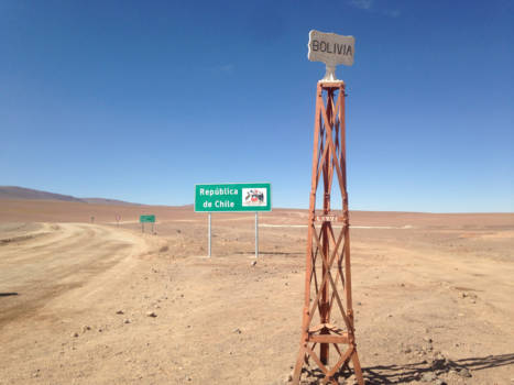 Bolivia - Zoals duidelijk te zien is.. een erg populaire grensovergang!