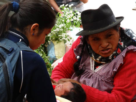 Cuenca - Laat je boze geesten uitdrijven door de Indianen op de markt in Cuenca, Ecuador