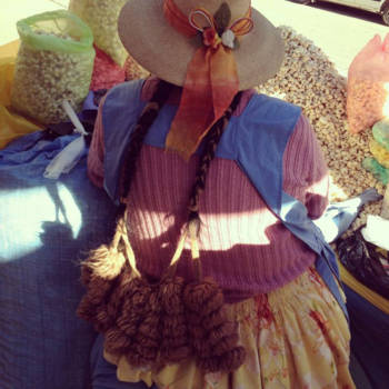 Copacabana - Popcorn Bolivian Woman
