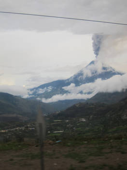 Ecuador - Live vulkaanuitbarsting