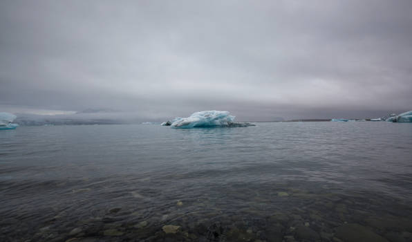 Torres del Paine - Glacier lake