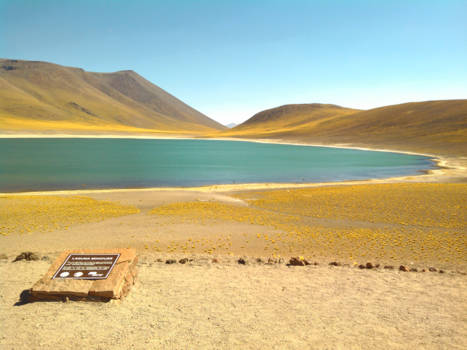 San Pedro de Atacama - Overal prachtige laguna's waar je wel alleen op de foto kan 