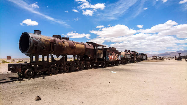 Bolivia - train graveyard uyuni