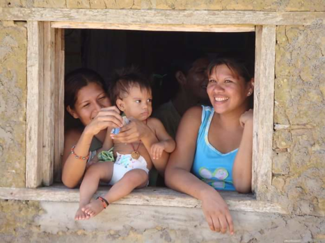 Orinoco Delta - Een familiekiekje door het raam