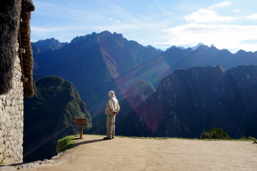 Machu Picchu - Watching the sun shine