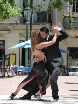 Buenos Aires - Tango. Plaza Dorrego, San Telmo - BA.