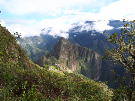 Machu Picchu - Machu Picchu waking up