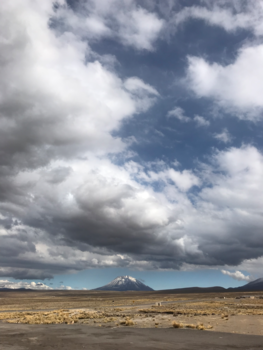 Colca Canyon - Vulkaan onder de wolken - Colca Canyon