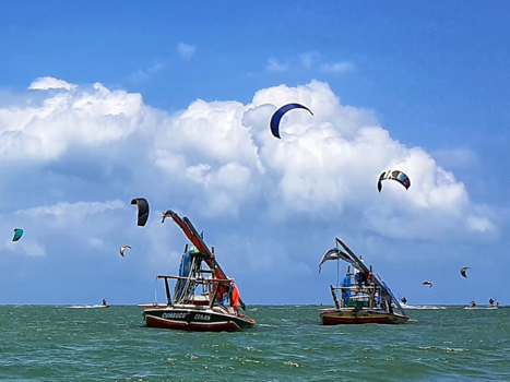 Brazilië - Sky full of kites