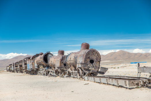 Rondreis Peru en Bolivia - treinenkerkhof bij Uyuni