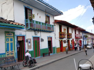 Cartagena - Salento.  Vanuit hieruit kan je naar valle de cocora