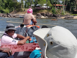 Suriname - Koreaal tocht naar het eiland Isadou