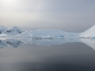 Antarctica - Weerspiegeling