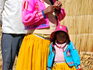 Titicacameer - Familie op de drijvende eilanden